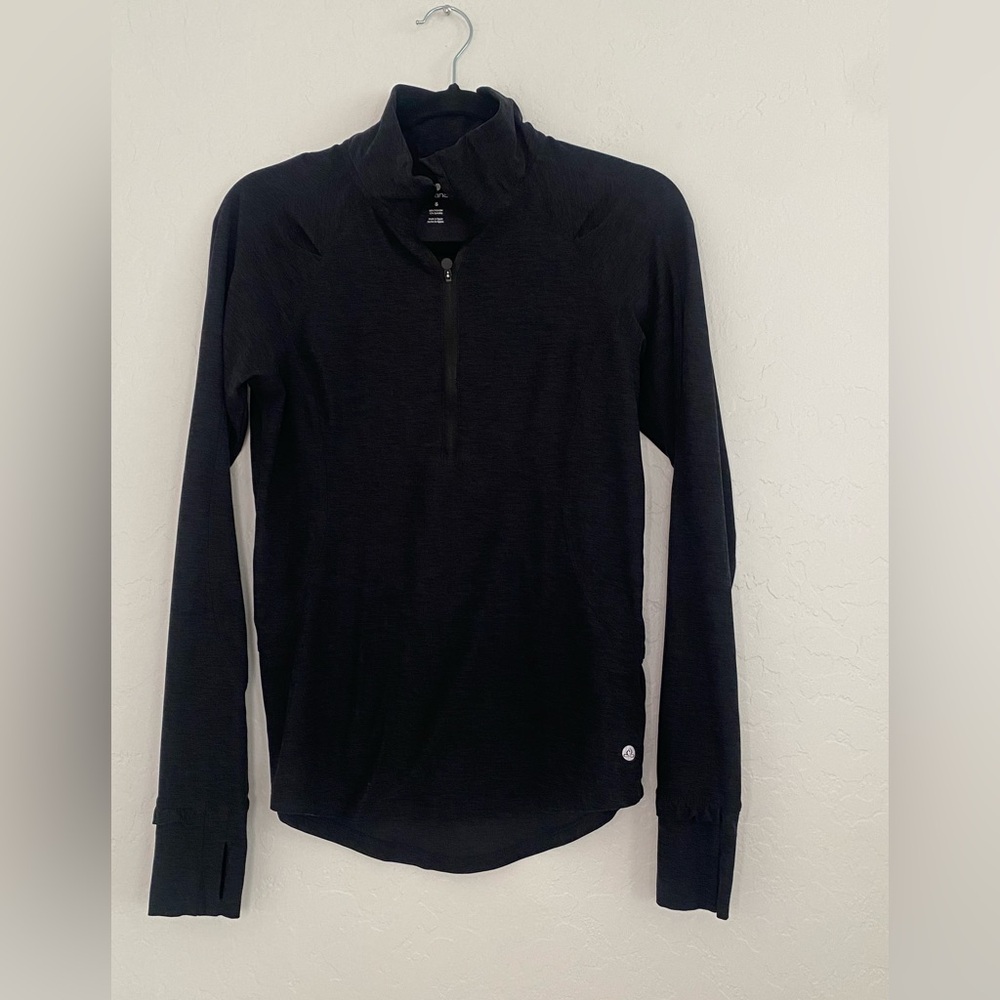 Apana Sweatshirts Women's Sz Small Dark Gray Yoga Gym Running Athletic Apparel